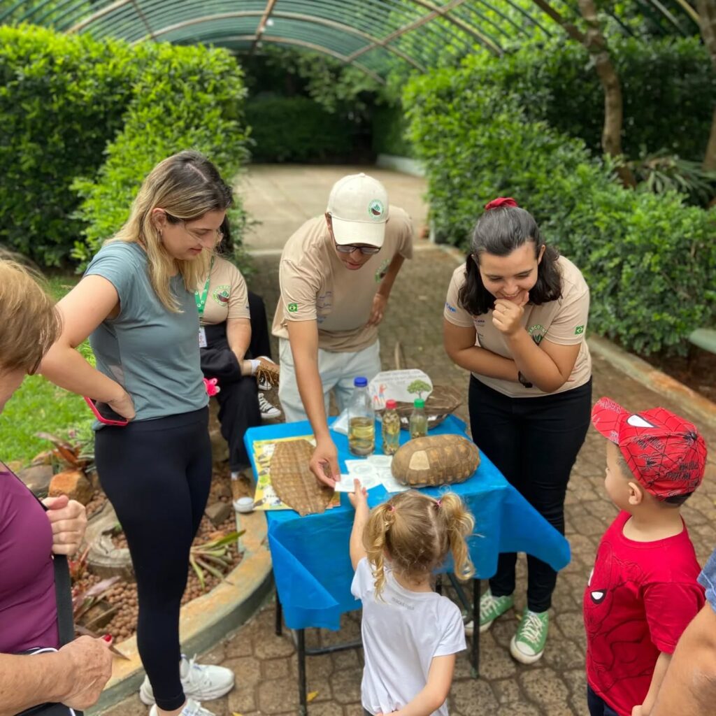 Atividade em comemoração ao dia mundial da Educação Ambiental